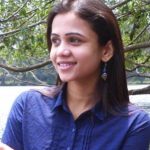 Vj Manimegalai Honoured With Best Vj Award By Ex Governor