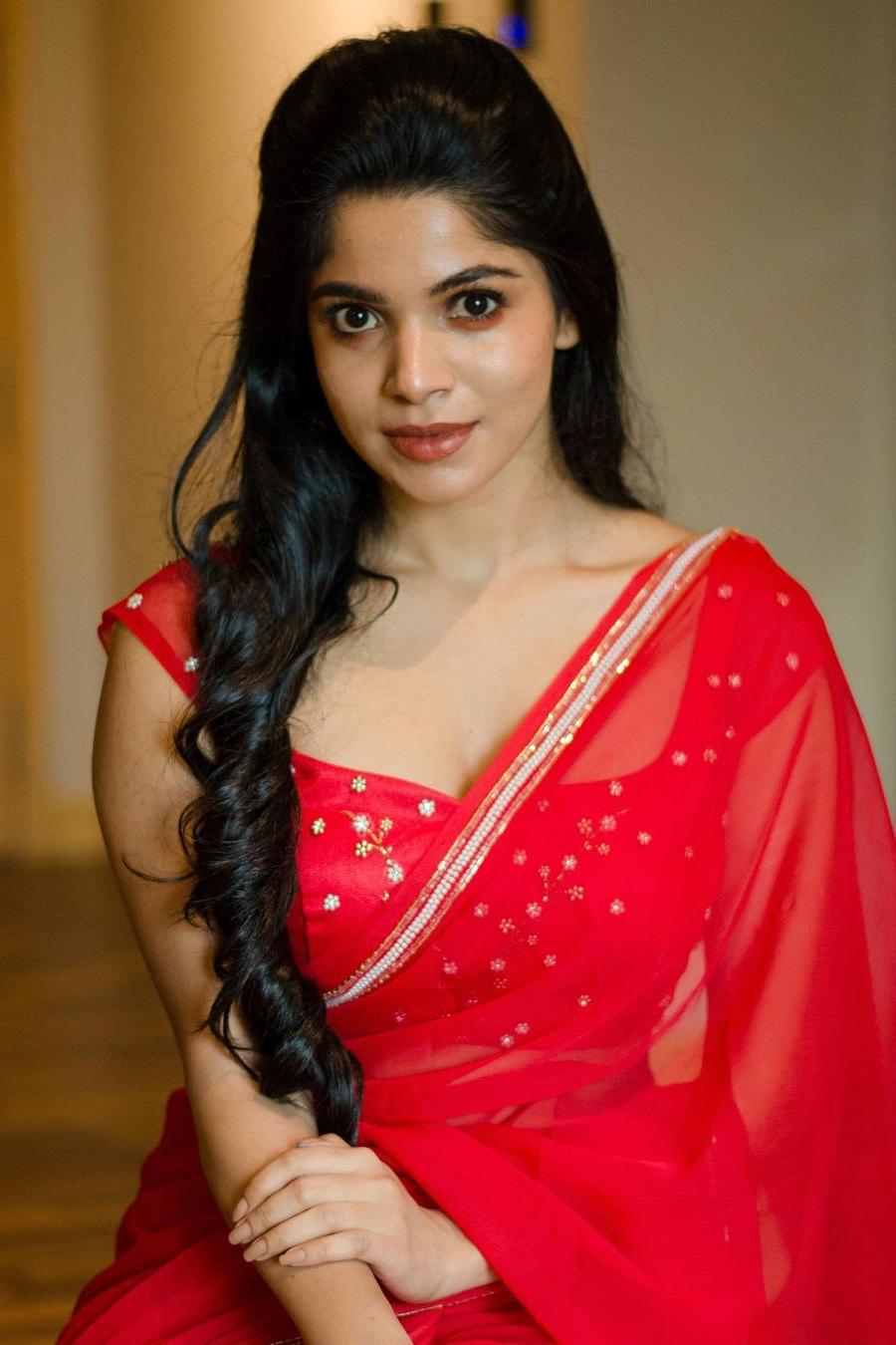 Actress Divyabharathi Photoshoot Images