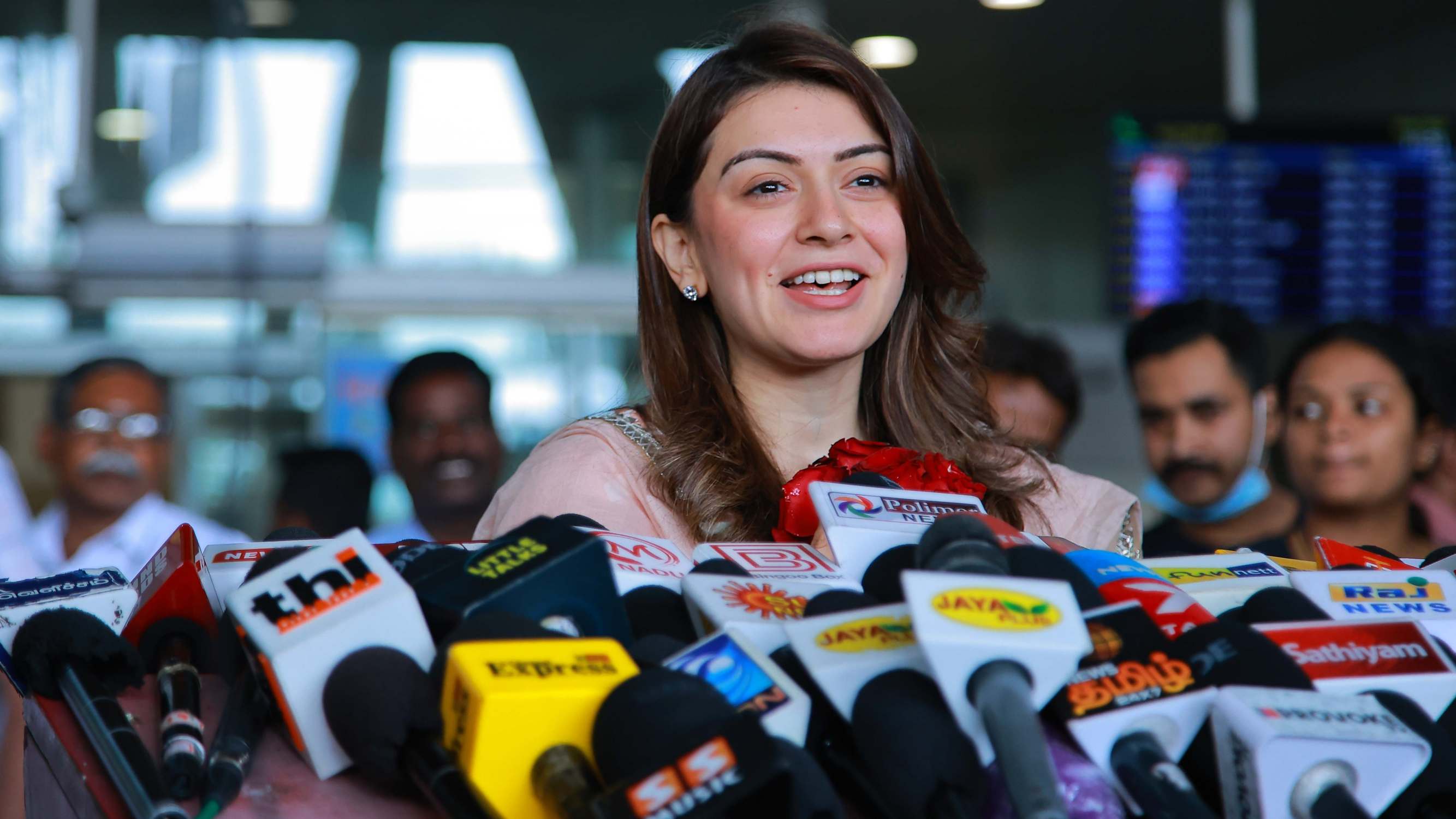 Hansika Spotted in Chennai Airport