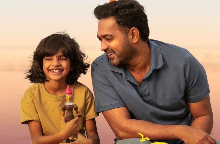sarkeet movie review